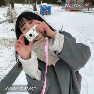 姬展立